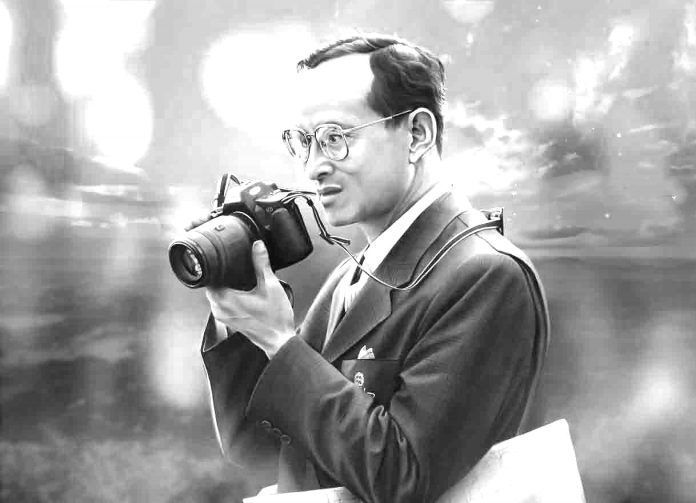 22-1 1 กล้องถ่ายรูป